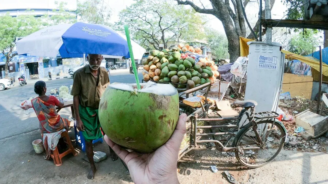 শীতকালত প্ৰতিদিনে নাৰিকলৰ পানী খাব পাৰি নে? ইয়াৰ উপকাৰৰ বিষয়ে জানক..