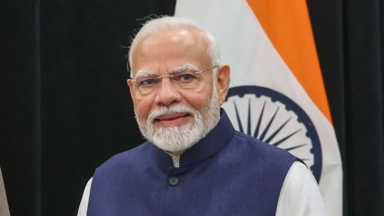 সংবিধানৰ বাবেই আজি মই কথা পাতিব পাৰিছোঁ: ‘মন কি বাত’ত ক’লে প্ৰধানমন্ত্ৰী মোদীয়ে… সংবিধানৰ বাবেই আজি মই কথা পাতিব পাৰিছোঁ: ‘মন কি বাত’ত ক’লে প্ৰধানমন্ত্ৰী মোদীয়ে…