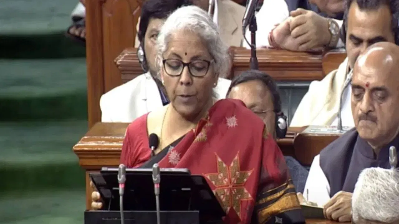 বিজয় মালিয়াৰ পৰা নীৰৱ মোদীলৈ, কাৰ কিমান সম্পত্তি জব্দ কৰিলে EDয়ে? সংসদত সবিশেষ জনালে কেন্দ্ৰীয় বিত্তমন্ত্ৰীয়ে… বিজয় মালিয়াৰ পৰা নীৰৱ মোদীলৈ, কাৰ কিমান সম্পত্তি জব্দ কৰিলে EDয়ে? সংসদত সবিশেষ জনালে কেন্দ্ৰীয় বিত্তমন্ত্ৰীয়ে…