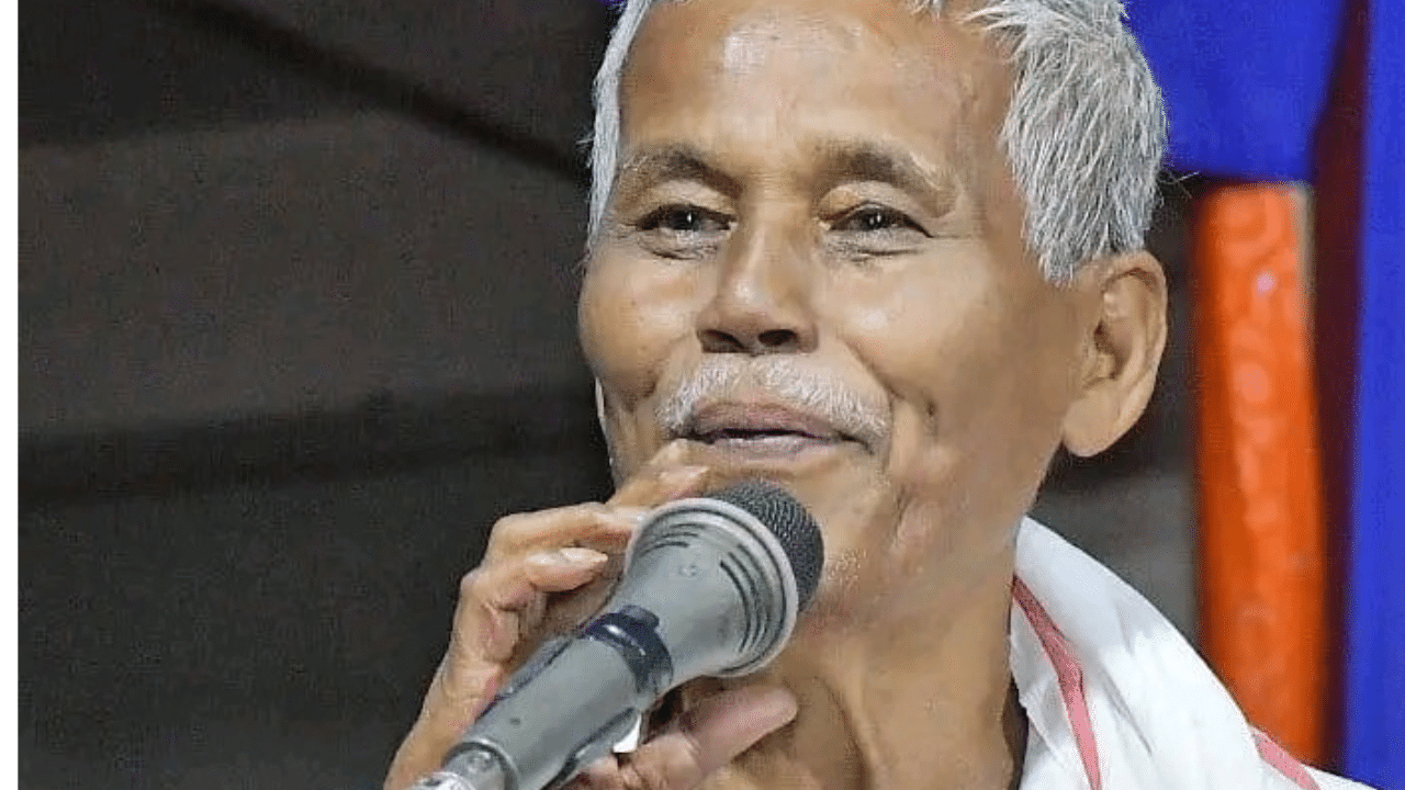 জানিব পৰা মতে, শ্বাস প্ৰশ্বাসজনিত সমস্যাৰ বাবে নিশা প্ৰায় ১২.৩০ মান বজাত সাংসদগৰাকীক হেলথ চিটি হাস্পাতালত ভৰ্তি কৰোৱা হয়। হাস্পাতালত ভৰ্তি হোৱাৰ কিছুসময় পাছতেই মন্ত্ৰী জয়ন্ত মল্ল বৰুৱাই হাস্পাতালত উপস্থিত হৈ সাংসদগৰাকীৰ স্বাস্থ্যৰ বুজ লয়।