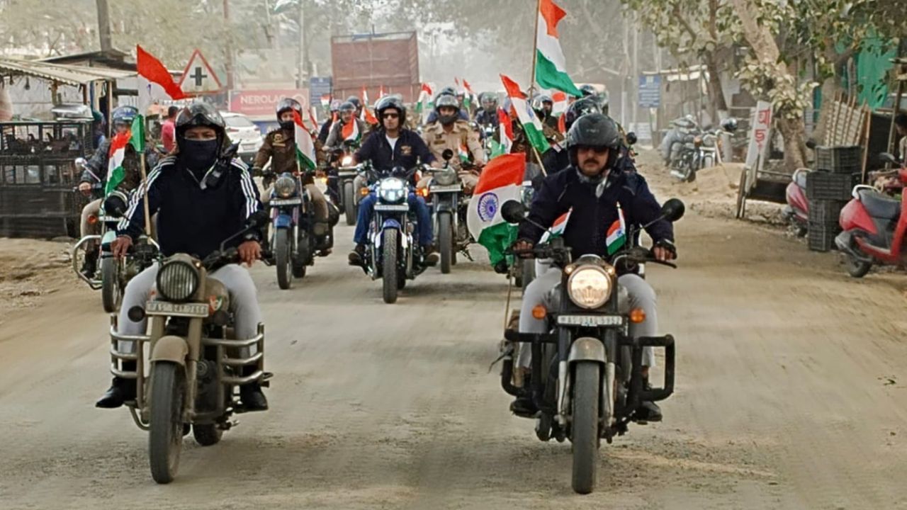 76th Republic Day Celebrations: আজি কটকটীয়া নিৰাপত্তা ব্যৱস্থাৰ মাজত ৰাজ্য়বাসীয়ে উদযাপন কৰিছে ৭৬ সংখ্যক গণৰাজ্য দিৱস…