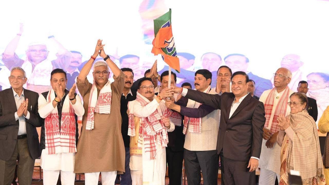 Assam BJP new president: দিলীপ শইকীয়াক ৰাজ্যিক বিজেপিৰ সভাপতিৰ দায়িত্ব অৰ্পণ; পঞ্চায়ত নিৰ্বাচনৰ পৰা ২০২৬ৰ সাধাৰণ নিৰ্বাচনলৈ গুৰু দায়িত্ব Assam BJP new president: দিলীপ শইকীয়াক ৰাজ্যিক বিজেপিৰ সভাপতিৰ দায়িত্ব অৰ্পণ; পঞ্চায়ত নিৰ্বাচনৰ পৰা ২০২৬ৰ সাধাৰণ নিৰ্বাচনলৈ গুৰু দায়িত্ব