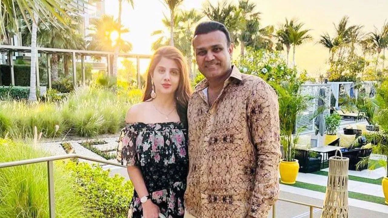 পত্নীৰ সৈতে সম্পৰ্ক ছিন্ন কৰাৰ দিশে বীৰেন্দ্ৰ ছেহৱাগ! বিচ্ছেদৰ বাতৰিক লৈ চলিছে চৰ্চা পত্নীৰ সৈতে সম্পৰ্ক ছিন্ন কৰাৰ দিশে বীৰেন্দ্ৰ ছেহৱাগ! বিচ্ছেদৰ বাতৰিক লৈ চলিছে চৰ্চা