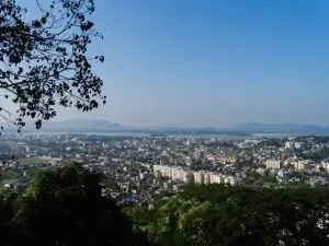 উল্লেখ্য যে, পুৱা খাৰঘূলিৰ নামঘৰ চ’কত পানীৰ পাইপ ফুটাৰ পিছতে সৃষ্টি হৈছে ভয়ংকৰ পৰিস্থিতি। বৃহত্তৰ অঞ্চলত হৈছে বিস্তৰ ক্ষতি। ৩০-৪০ ফুট পৰ্যন্ত উঠিছে পানীৰ ফোঁৱাৰা।