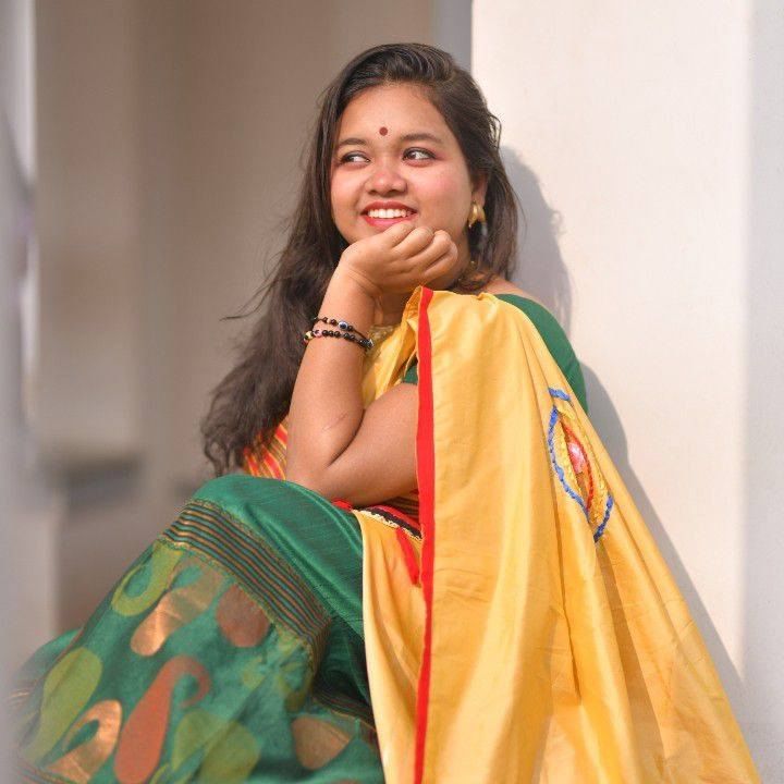 সেইগৰাকী কমলিকা কাশ্যপ আজি নিঠৰুৱা হ'ল। কমলিকাৰ জীৱনৰ পৰা নোহোৱা হ'ল পিতৃ-মাতৃৰ ছাঁ। এয়া যেন এক অসহনীয় খবৰ।