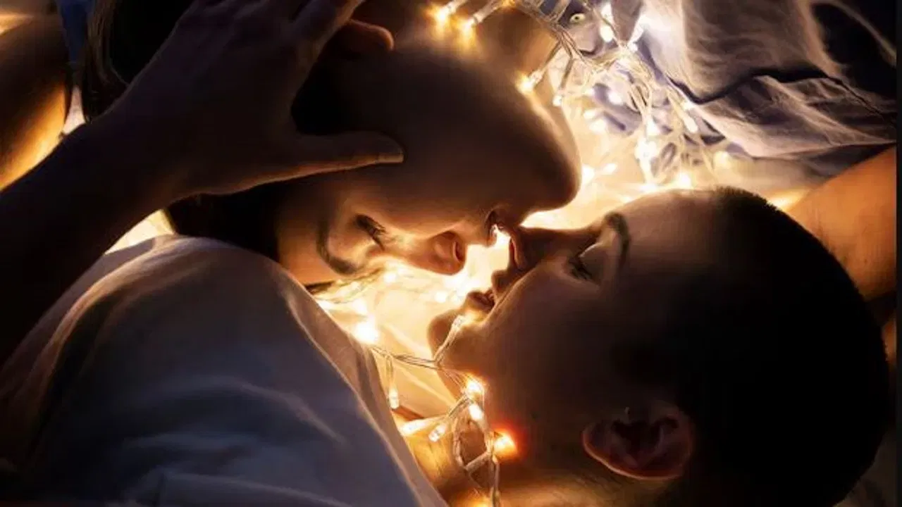 সপোনত শত্ৰুক Kiss কৰাৰ অৰ্থ কি? সত্য গম পালে আপুনিও হ’ব আচৰিত! সপোনত শত্ৰুক Kiss কৰাৰ অৰ্থ কি? সত্য গম পালে আপুনিও হ’ব আচৰিত!