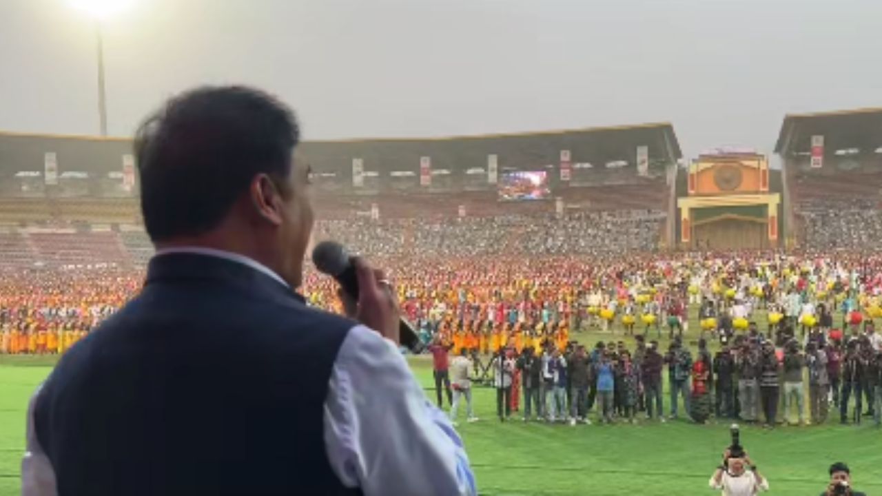 ‘ঝুমইৰ বিনন্দিনী’ৰ পৰিবেশনকাৰী শিল্পীয়ে লাভ কৰিব ২৫ হাজাৰকৈ টকাঃ ঘোষণা মুখ্যমন্ত্ৰীৰ ‘ঝুমইৰ বিনন্দিনী’ৰ পৰিবেশনকাৰী শিল্পীয়ে লাভ কৰিব ২৫ হাজাৰকৈ টকাঃ ঘোষণা মুখ্যমন্ত্ৰীৰ