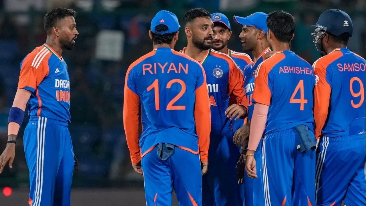 ক্ৰিকেটৰ পৰা ৭ বছৰ আছিল দূৰত, এৰিছিল চাকৰিও; এতিয়া হৈ পৰিল ভাৰতৰ ভৰসা ক্ৰিকেটৰ পৰা ৭ বছৰ আছিল দূৰত, এৰিছিল চাকৰিও; এতিয়া হৈ পৰিল ভাৰতৰ ভৰসা
