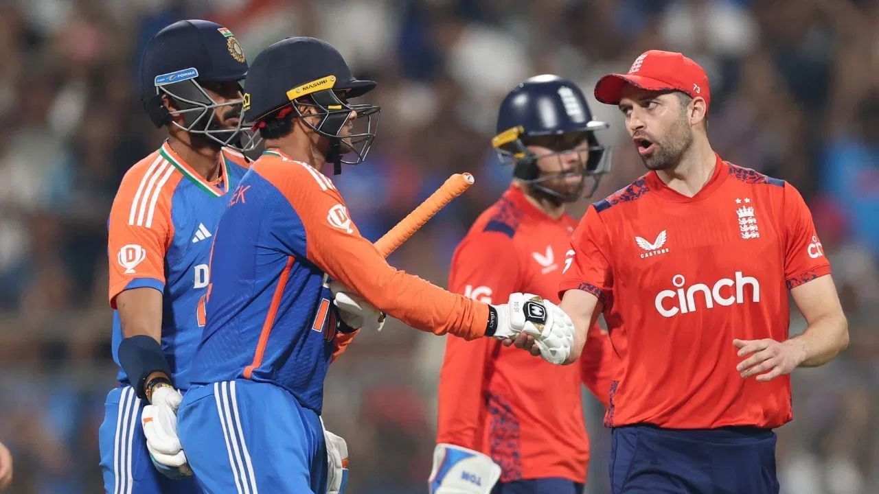 ৱাংখেড়েত দুৰন্ত অভিষেকৰ ছয়-চাৰিৰ ফুলজাৰিঃ উঠিলে ৰেকৰ্ডৰ জোৱাৰ ৱাংখেড়েত দুৰন্ত অভিষেকৰ ছয়-চাৰিৰ ফুলজাৰিঃ উঠিলে ৰেকৰ্ডৰ জোৱাৰ