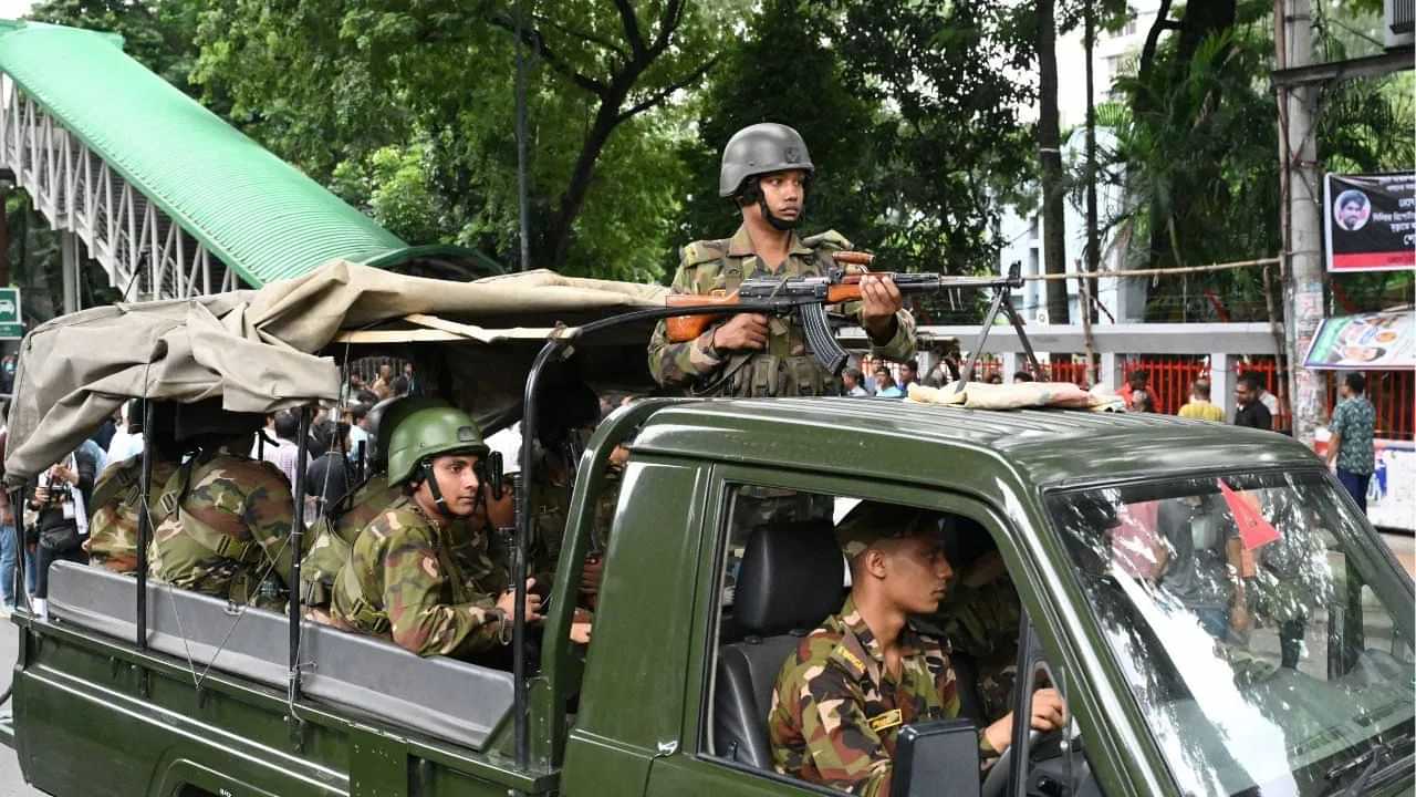 কাক টাৰ্গেট কৰি অপাৰেচন ডেভিল হাণ্ট ? ৪ দিনত ২১০০ ৰো অধিক লোকক গ্ৰেপ্তাৰ বাংলাদেশ আৰক্ষীৰ