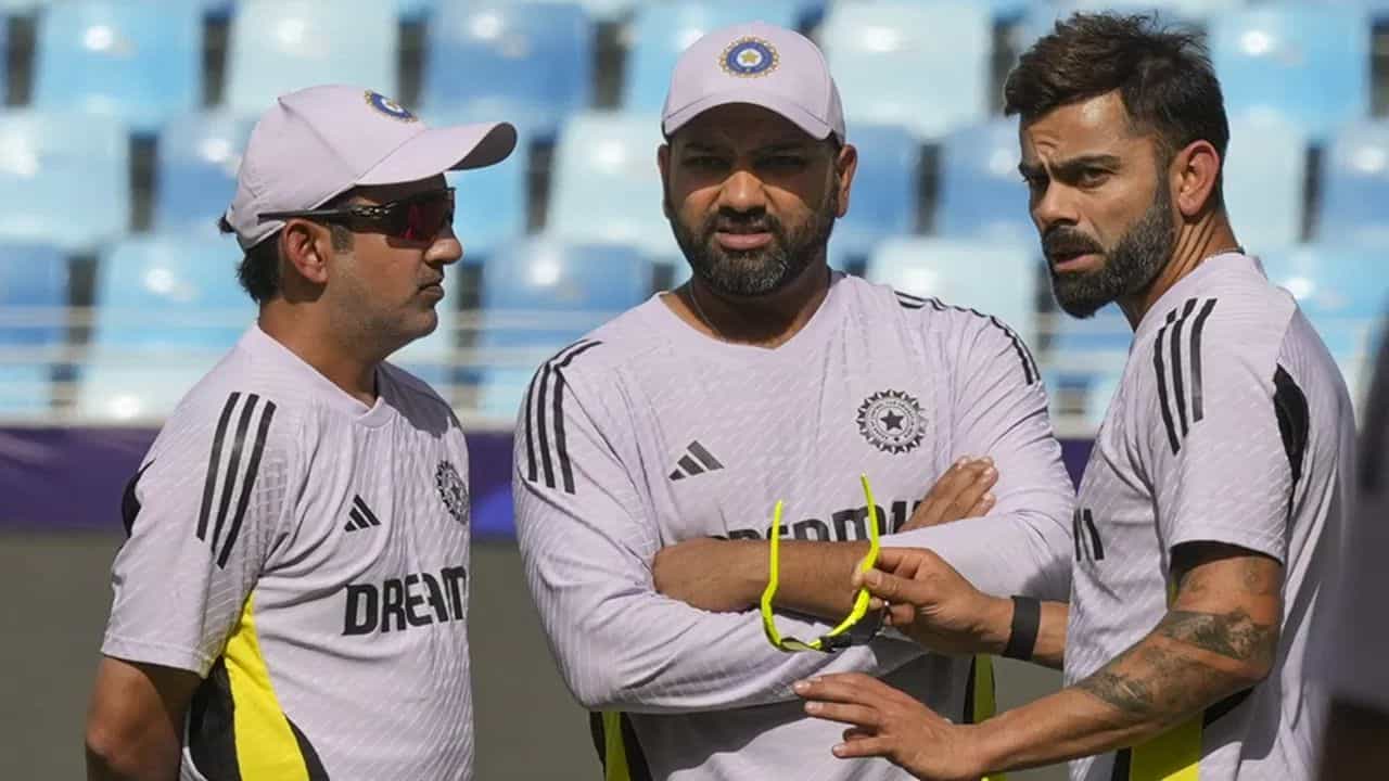 একেৰাহে দুটাকৈ আইচিচি ট্ৰফী জিকোৱাৰ উপহাৰ, ভাৰতীয় দলত স্থান হেৰুৱাব পাৰে এইকেইজন সদস্যই! একেৰাহে দুটাকৈ আইচিচি ট্ৰফী জিকোৱাৰ উপহাৰ, ভাৰতীয় দলত স্থান হেৰুৱাব পাৰে এইকেইজন সদস্যই!