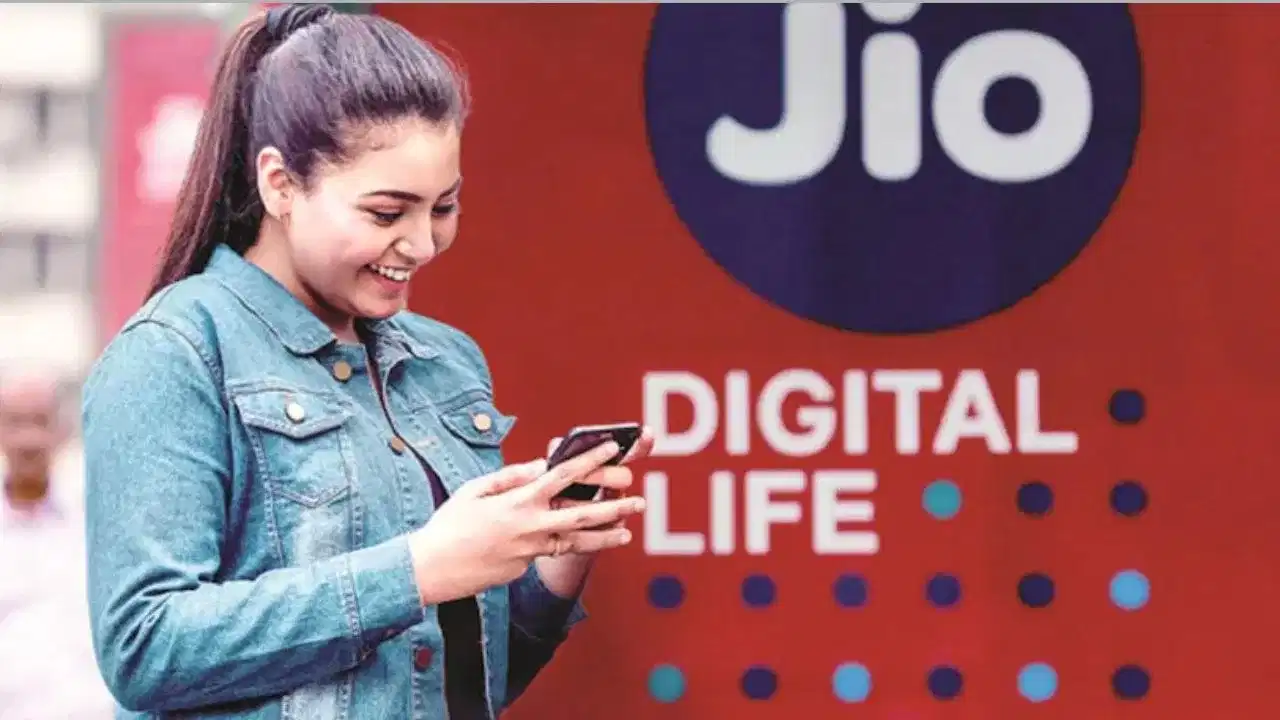 JIO Recharge Plan:  সীমাহীন ডাটা, বিনামূলীয়া কলিং ,এমাজন প্ৰাইম আৰু বহুতো! জানক jio ৰ বিশেষ প্লেনৰ বিষয়ে