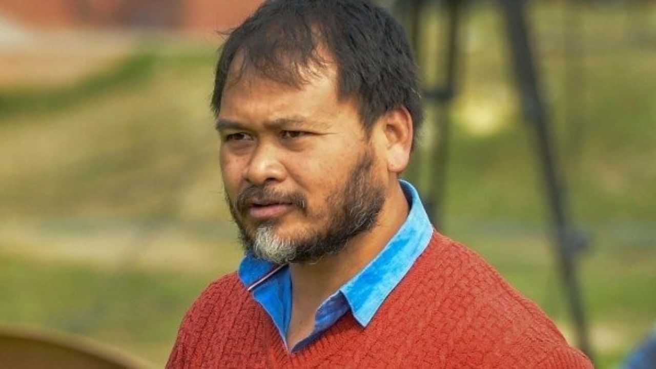 মই বৰ অকলশৰীয়া.... সামাজিক মাধ্যমত বিধায়ক অখিল গগৈৰ আৱেগিক পোষ্ট