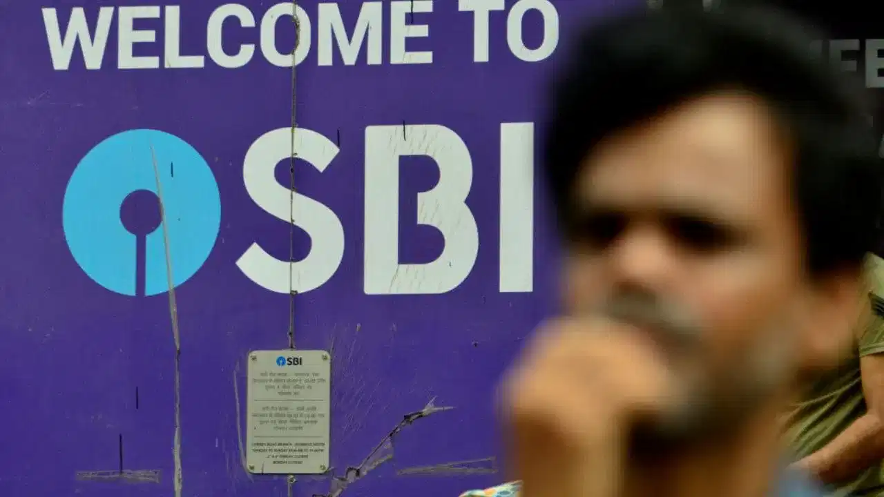 SBI ৰ নতুন আঁচনি! মাত্ৰ ৫৯৩ টকা জমা থৈ লাভ কৰিব ১ লাখ টকা, জানক সবিশেষ...