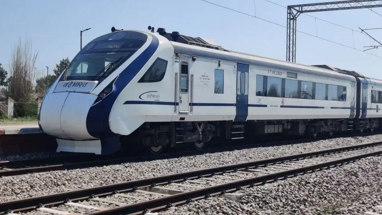 Owner of Premium Trains: বন্দে ভাৰত, ৰাজধানীৰ দৰে প্ৰিমিয়াম ৰেলসমূহৰ মালিক কোন? উত্তৰ জানি আচৰিত হব আপুনি