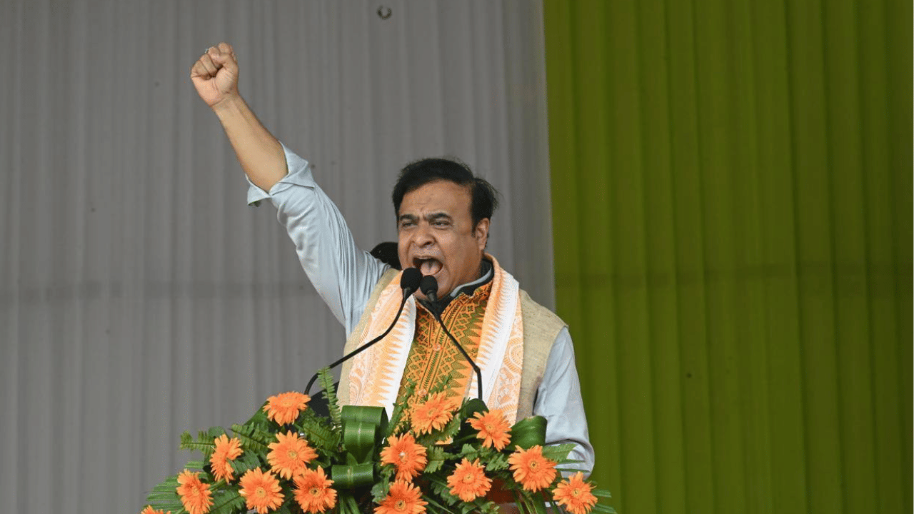 উল্লেখ্য যে, কালিৰ অনুষ্ঠানত উপস্থিত থাকি শৰ্মাই বিটিআৰৰ বাবে কেইবাটাও ডাঙৰ ঘোষণা কৰে। তেওঁ কয় যে,বড়োলেণ্ড অঞ্চলৰ ৩৫ খন উচ্চ মাধ্যমিক বিদ্যালয়ক মডেল হাইস্কুললৈ ৰূপান্তৰ কৰা হ’ব। ইয়াৰোপৰি বড়ো মাধ্যমক উচ্চতৰ মাধ্যমিক পর্যায়লৈ আৰু পৰৱৰ্তী সময়ত স্নাতক পৰ্যায়লৈ শিক্ষাৰ মাধ্যম হিচাপে অন্তৰ্ভূক্ত কৰাৰ দিশতো পদক্ষেপ লোৱা হৈছে।