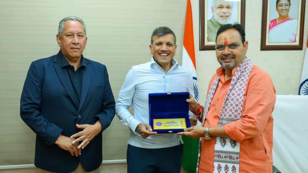১৩ এপ্ৰিলত গৃহভূমি জয়পুৰত ৰাজস্থান ৰয়েলছৰ অভিযান, মুখ্যমন্ত্ৰী ভজন লাল শৰ্মাক দিলে ‘গ’ল্ডেন টিকট’ উপহাৰ