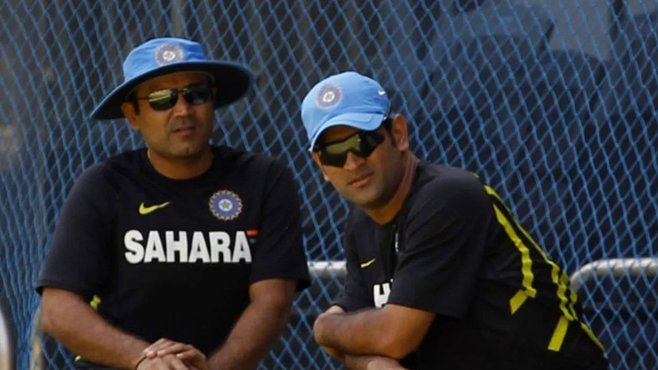 দুই-এখন মেচত নিষিদ্ধ হ’ব লাগে ধোনী! কি কাৰণত এইদৰে ক’লে একালৰ সতীৰ্থ সেহৱাগে…