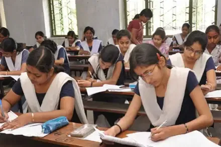 ৰঙালী বিহুৰ পূৰ্বে মেট্ৰিকৰ ফলাফল দিবলৈ সাজু শিক্ষা বিভাগ। ASSEBৰ অধ্যক্ষৰ উদ্ধৃতিৰে এই কথা জনালে এবছু সভাপতি দ্বীপেন বড়োৱে।