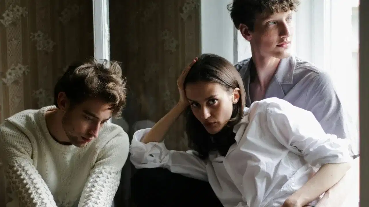 বহুমুখী বা পলিয়ামৰাছ সম্পৰ্ক কি? কিয় ই যুৱ প্ৰজন্মৰ মাজত অধিক জনপ্ৰিয়...