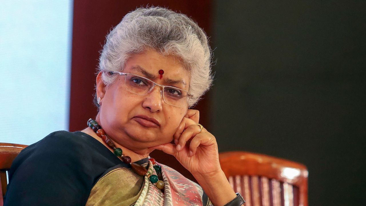 দেশৰ প্ৰথমগৰাকী মহিলা মুখ্য ন্যায়াধীশৰ কাৰ্যকাল হ’ব মাত্ৰ ৩৬ দিনৰ ! দেশৰ প্ৰথমগৰাকী মহিলা মুখ্য ন্যায়াধীশৰ কাৰ্যকাল হ’ব মাত্ৰ ৩৬ দিনৰ !