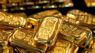 Gold Price Today: আকৌ কমিল সোণৰ দাম! গুৱাহাটীত আজি সোণ-ৰূপ কিনিব গ’লে কিমান টকা ভৰিব লাগিব আপুনি?