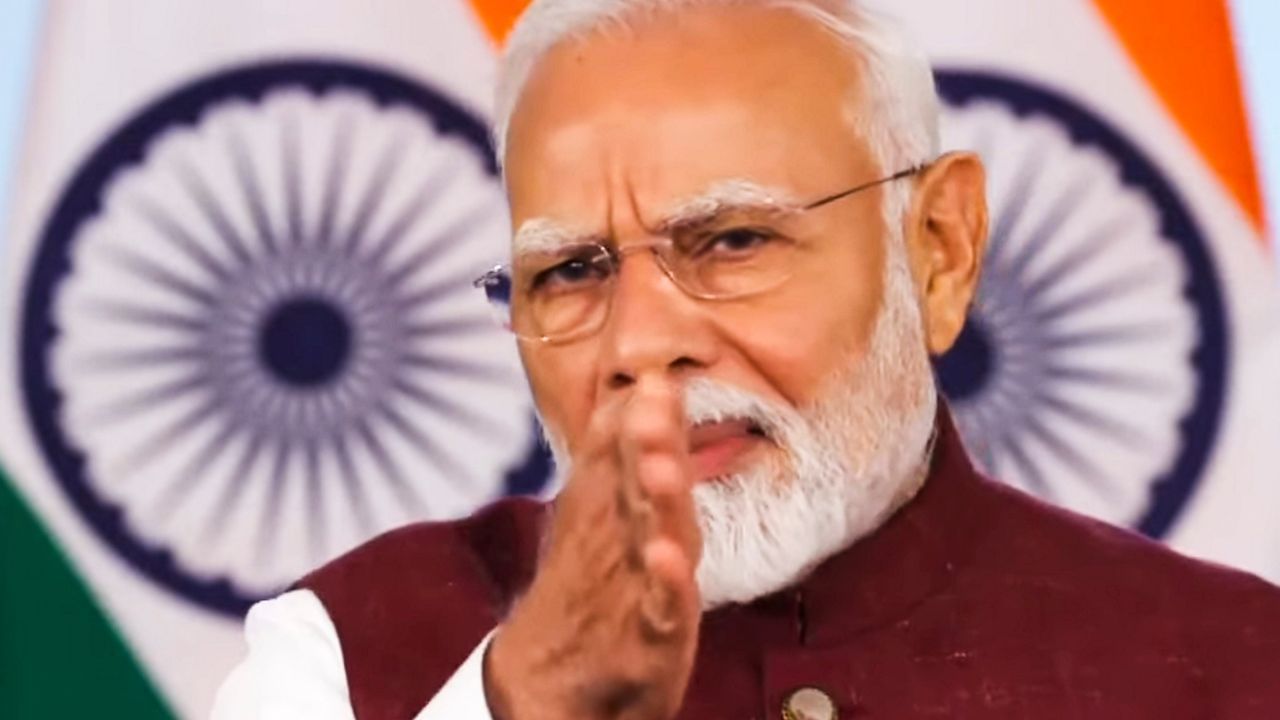 ভাষণত তেওঁ লগতে চাৰ্জিকেল ষ্ট্ৰাইক আৰু এয়াৰ ষ্ট্ৰাইকৰ পিছত এতিয়া সন্ত্ৰাসবাদৰ বিৰুদ্ধে অপাৰেচন ভাৰতৰ নীতি বুলি মুকলিকৈ ঘোষণা কৰে। ভাৰতত সন্ত্ৰাসবাদীয়ে আক্ৰমণ কৰিলে উপযুক্ত উত্তৰ দিয়া হ’ব আৰু সন্ত্ৰাসবাদৰ শিপা উৎপন্ন হোৱা প্ৰতিটো স্থানতে ভাৰতে এতিয়া ব্যৱস্থা গ্ৰহণ কৰিব বুলি হুংকাৰ দিয়ে।