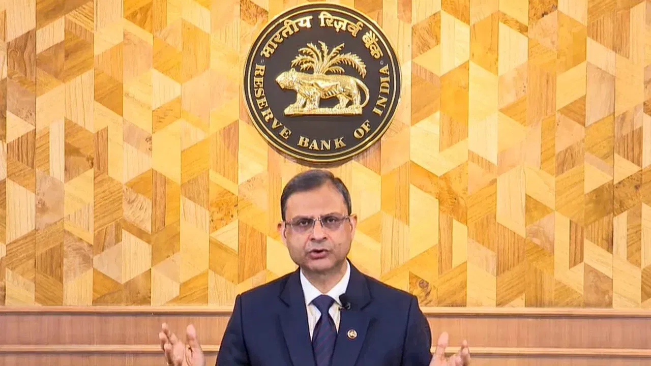 RBI New Note: শীঘ্ৰে হাতলৈ আহিব নতুন নোট, ভাৰতীয় ৰিজাৰ্ভ বেংকৰ ঘোষণা RBI New Note: শীঘ্ৰে হাতলৈ আহিব নতুন নোট, ভাৰতীয় ৰিজাৰ্ভ বেংকৰ ঘোষণা