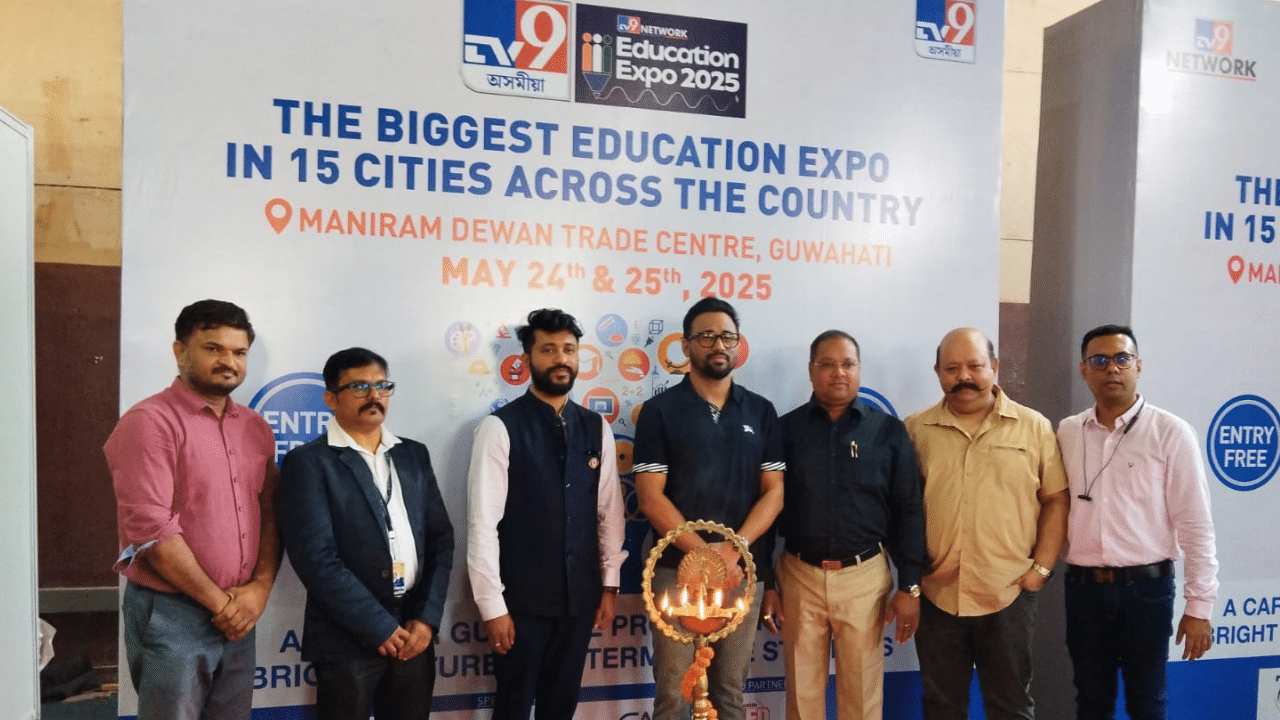 ৰাজনীতিলৈ আহি কণ্ঠ হেৰুৱাইছে নেকি সীমান্ত শেখৰে? ক’লে মনৰ কথা… ৰাজনীতিলৈ আহি কণ্ঠ হেৰুৱাইছে নেকি সীমান্ত শেখৰে? ক’লে মনৰ কথা…