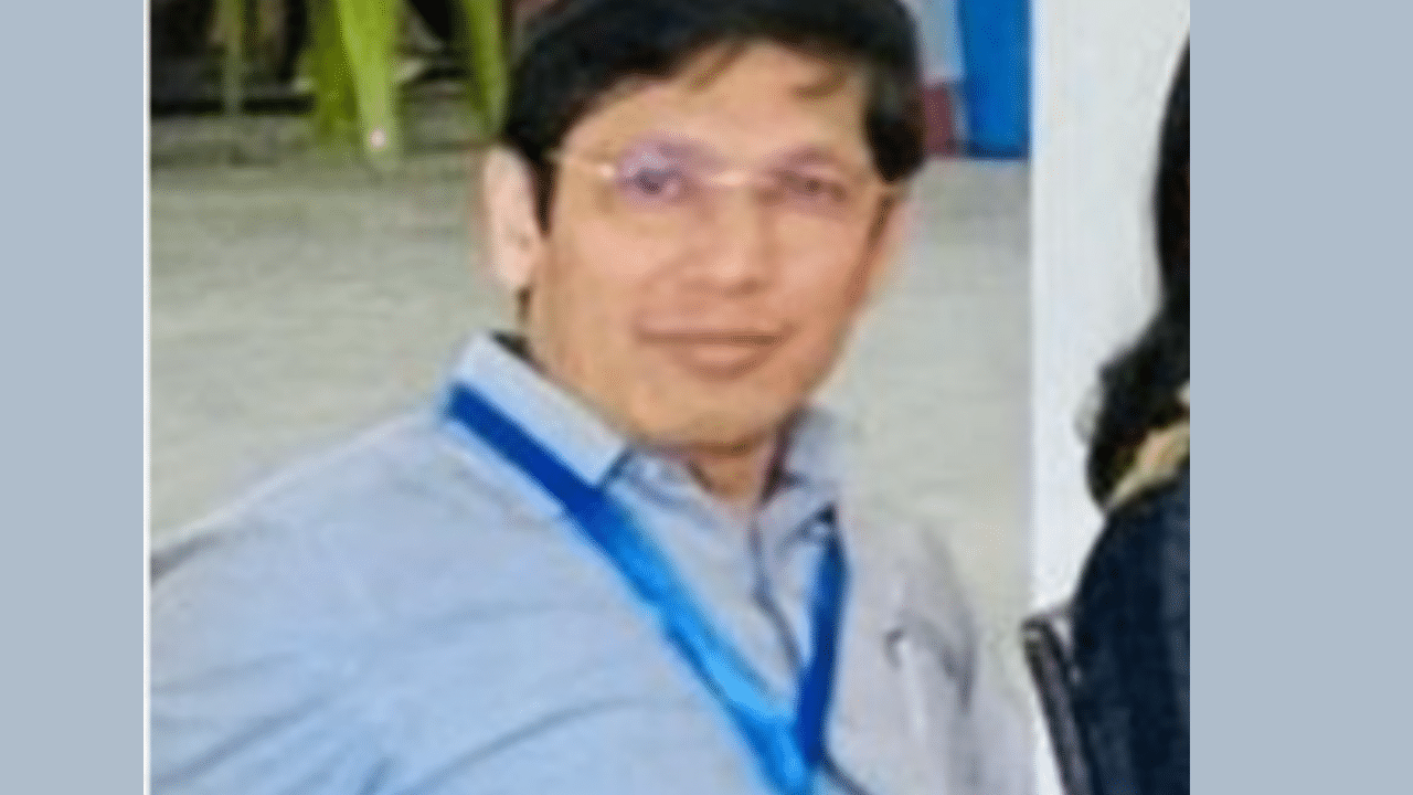 দুৰ্নীতিৰ অভিযোগ! কৰ পৰিদৰ্শক বেদব্ৰত শইকীয়াৰ ঘৰত মুখ্যমন্ত্ৰী তদাৰকী কোষৰ অভিযান দুৰ্নীতিৰ অভিযোগ! কৰ পৰিদৰ্শক বেদব্ৰত শইকীয়াৰ ঘৰত মুখ্যমন্ত্ৰী তদাৰকী কোষৰ অভিযান