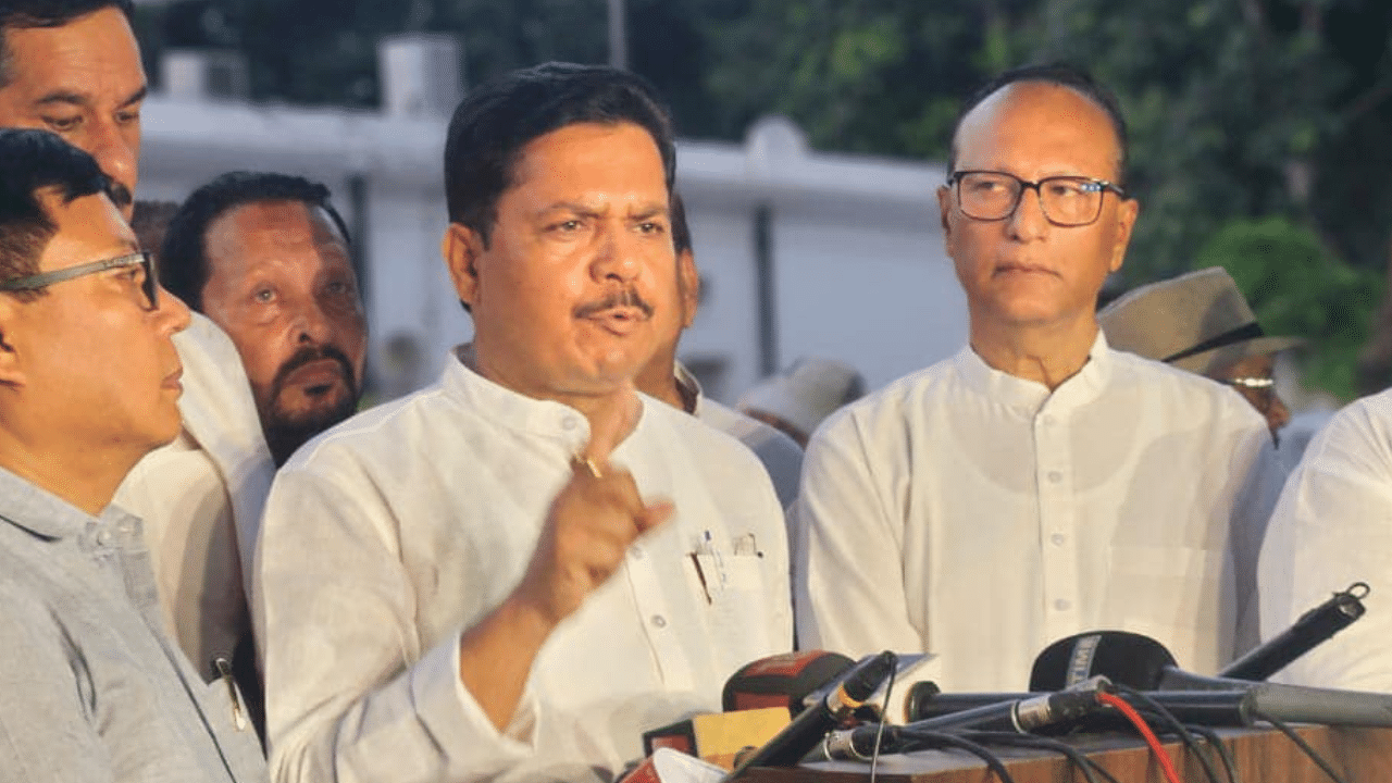 নিৰ্বাচনৰ দিনা ঘৰত বহি থকাতো পাপ, আজি ক্ষোভৰ বহিঃপ্ৰকাশ ঘটনাৰ দিনঃ ভূপেন বৰা নিৰ্বাচনৰ দিনা ঘৰত বহি থকাতো পাপ, আজি ক্ষোভৰ বহিঃপ্ৰকাশ ঘটনাৰ দিনঃ ভূপেন বৰা