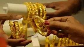 Gold Price: ‘অপাৰেচন সেন্দূৰ’ৰ পাছত মূল্য বৃদ্ধি সোণৰ! আজি গুৱাহাটীত কিমান দৰত বিক্ৰী হৈছে সোণ-ৰূপ? Gold Price: ‘অপাৰেচন সেন্দূৰ’ৰ পাছত মূল্য বৃদ্ধি সোণৰ! আজি গুৱাহাটীত কিমান দৰত বিক্ৰী হৈছে সোণ-ৰূপ?...