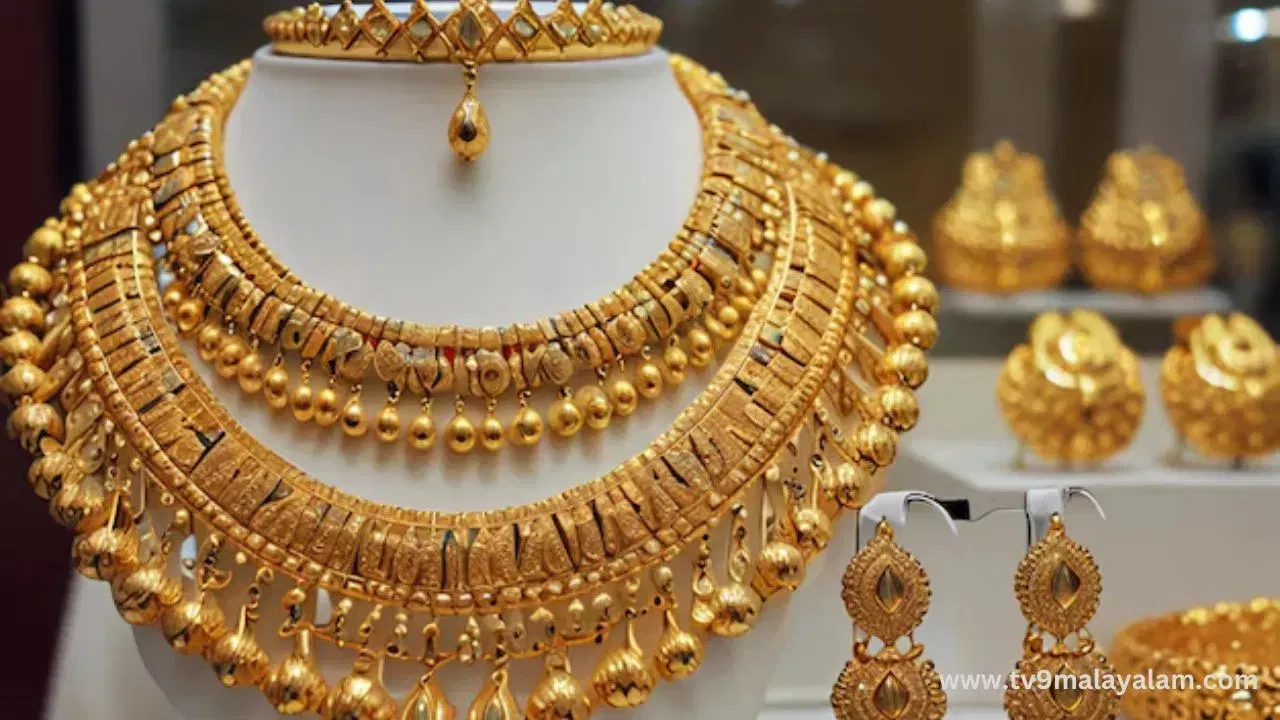 সোণ-ৰূপৰ মূল্যৰ ধাৰাবাহিক পৰিৱৰ্তন। আজি গুৱাহাটীত সোণৰ মূল্য পৰিৱৰ্তন হোৱাৰ লগতে আন চহৰতো সোণ-ৰূপৰ মূল্যৰ উঠা-নমা অব্যাহত আছে। আহি চাওক গুৱাহাটীত সোণৰ মূল্য কিমান...