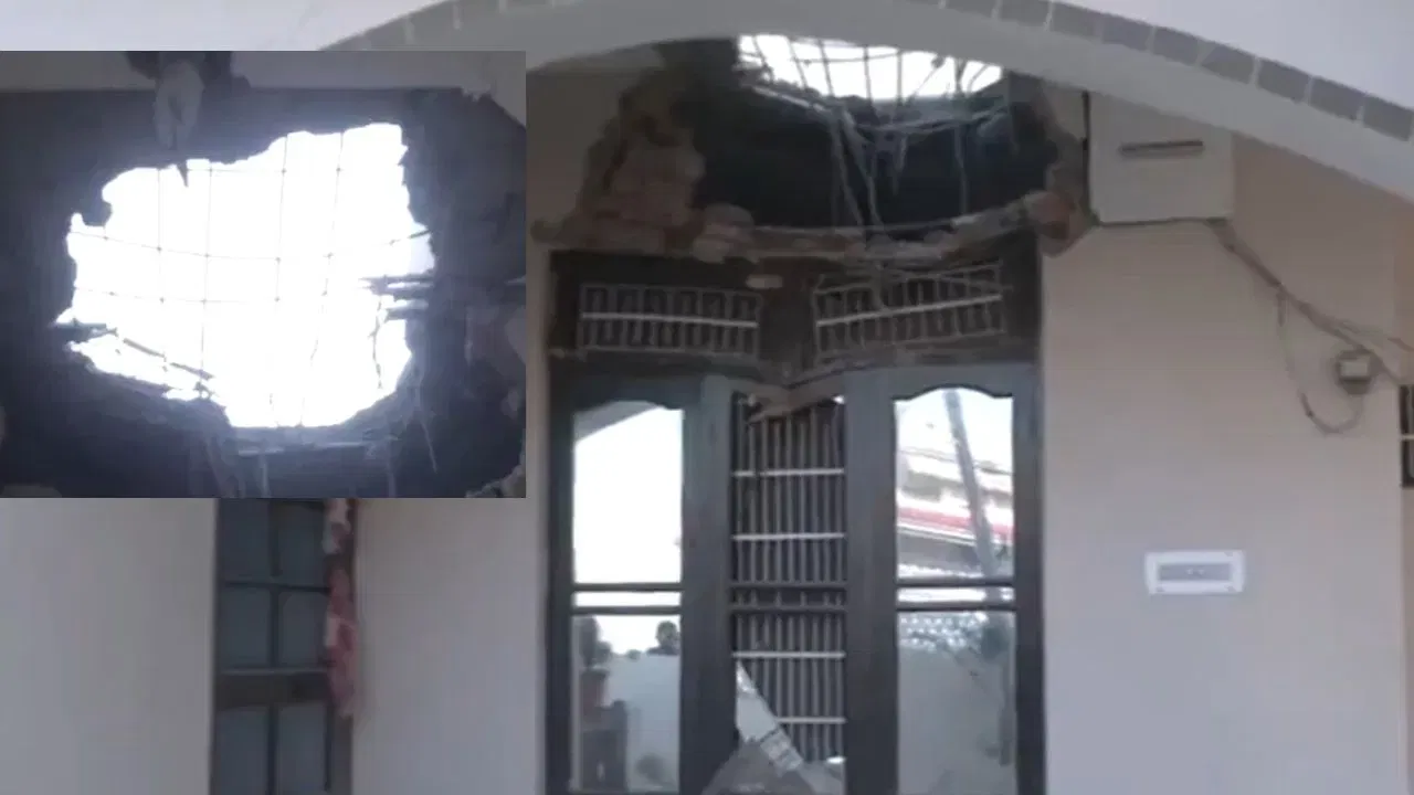 পাকিস্তানৰ গুলীচালনাত জম্মু-কাশ্মীৰত ৫ জন লোক নিহত, এজন বিষয়াই হেৰুৱালে প্ৰাণ পাকিস্তানৰ গুলীচালনাত জম্মু-কাশ্মীৰত ৫ জন লোক নিহত, এজন বিষয়াই হেৰুৱালে প্ৰাণ