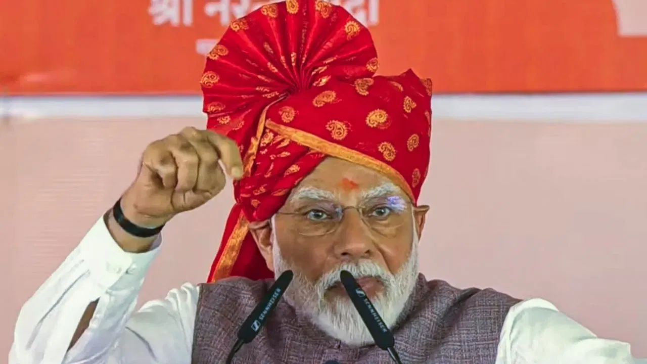 সেনাই নিৰ্ধাৰণ কৰিব সময় আৰু পদ্ধতি… সন্ত্ৰাসবাদৰ বিৰুদ্ধে ৩টা সূত্ৰৰ কথা উল্লেখ প্ৰধানমন্ত্ৰী মোদীৰ সেনাই নিৰ্ধাৰণ কৰিব সময় আৰু পদ্ধতি… সন্ত্ৰাসবাদৰ বিৰুদ্ধে ৩টা সূত্ৰৰ কথা উল্লেখ প্ৰধানমন্ত্ৰী মোদীৰ