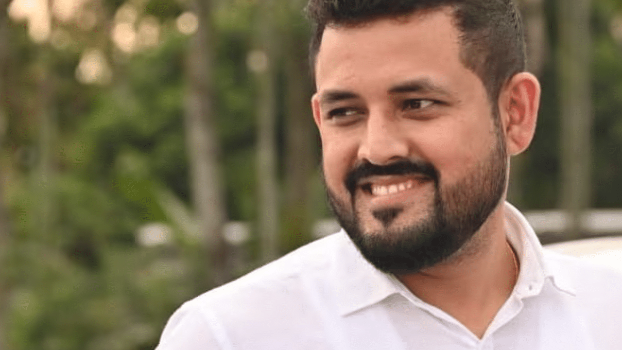 গ্ৰেপ্তাৰ আছুৰ প্ৰাক্তন সাধাৰণ সম্পাদক শংকৰজ্যোতি বৰুৱা, পেট্ৰ’ল পাম্প দখলৰ চেষ্টাৰ অভিযোগ… গ্ৰেপ্তাৰ আছুৰ প্ৰাক্তন সাধাৰণ সম্পাদক শংকৰজ্যোতি বৰুৱা, পেট্ৰ’ল পাম্প দখলৰ চেষ্টাৰ অভিযোগ…