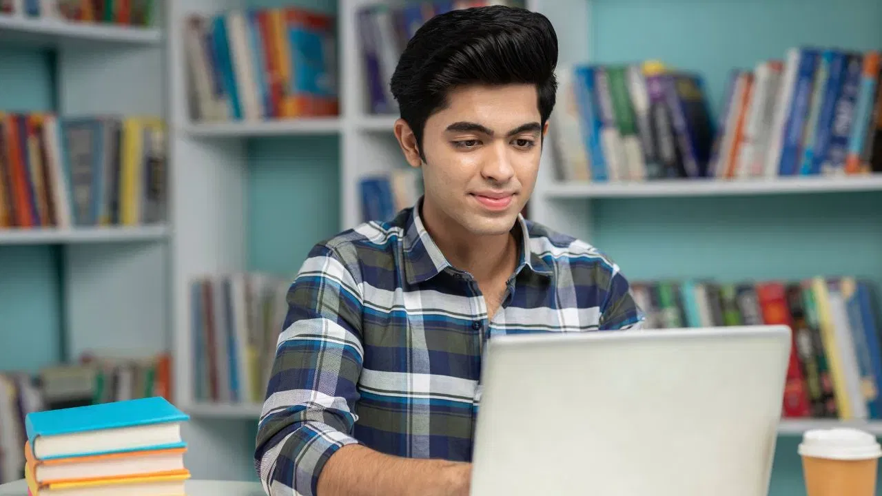 Job Alert: দশম উত্তীৰ্ণৰ বাবে ওলাইছে চাকৰি, ৫০০ পদৰ বাবে শীঘ্ৰে কৰক আবেদন Job Alert: দশম উত্তীৰ্ণৰ বাবে ওলাইছে চাকৰি, ৫০০ পদৰ বাবে শীঘ্ৰে কৰক আবেদন