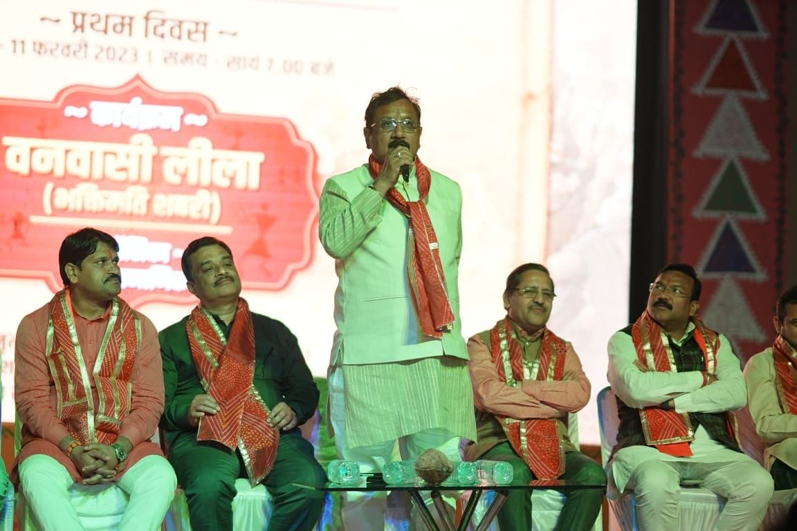 এই মন্তব্যৰ বাবে উচ্চ ন্যায়ালয়ে বিজয় শ্বাহৰ বিৰুদ্ধে ব্যৱস্থা গ্ৰহণৰো নিৰ্দেশ দিছে । মধ্যপ্ৰদেশৰ মুখ্যমন্ত্ৰীয়েও মন্ত্ৰী শ্বাহৰ বিৰুদ্ধে ব্যৱস্থা গ্ৰহণ কৰিবলৈ নিৰ্দেশ প্ৰদান কৰিছে ।