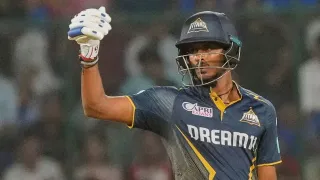 IPL ত দলৰ পৰাজয়, তাৰ পাছতো এইজন খেলুৈৱৰ ওপৰত টকাৰ বৰষুণ! অকলে কিমান টকা লাভ কৰিলে, জানক…