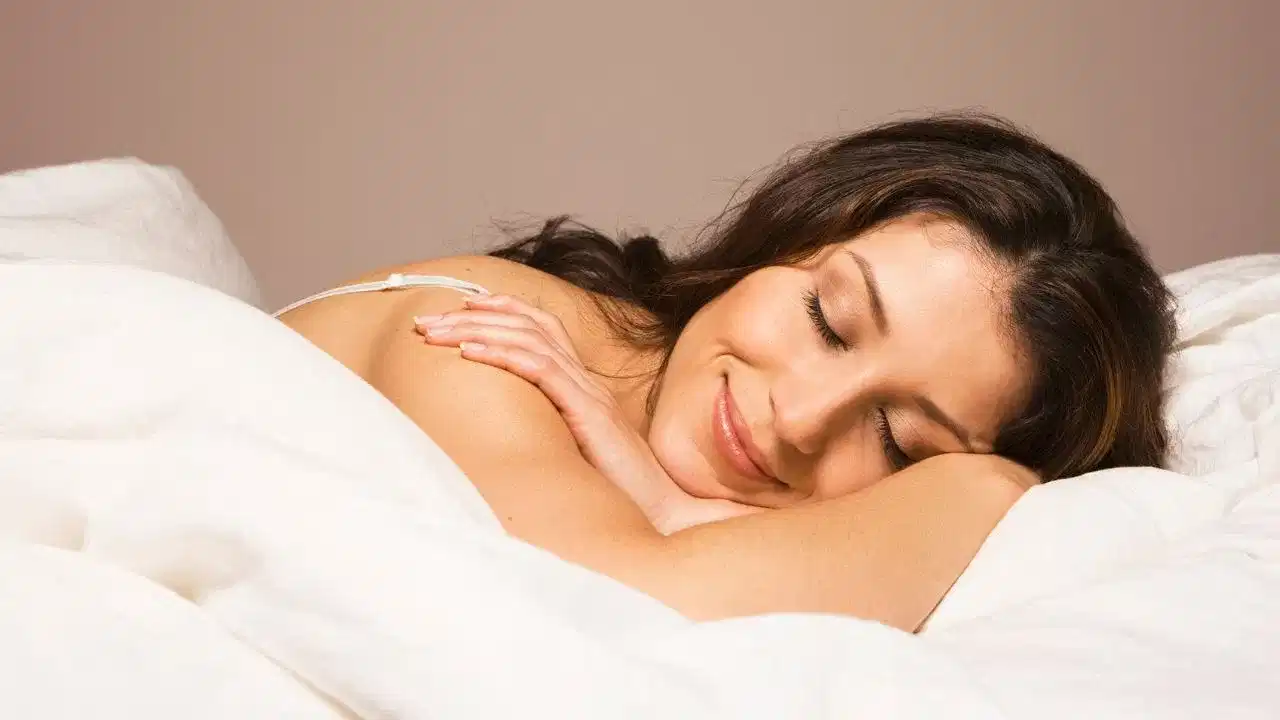 নিশা ভালকৈ টোপনি নাহে নেকি? এই সহজ পদ্ধতিসমূহ অনুসৰণ কৰক...