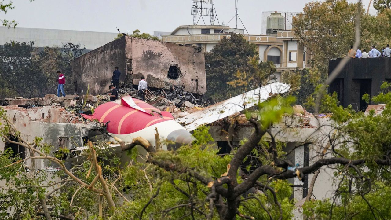 উদ্ধাৰ হ’ল অভিশপ্ত AI171 বিমানৰ দ্বিতীয়টো ব্লেক বক্স, তদন্ত অব্যাহত