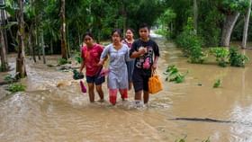 ৰাজ্যৰ ১৯ খন জিলাত বানৰ তাণ্ডৱ, ক্ষতিগ্ৰস্ত প্ৰায় ৪ লাখ লোক ৰাজ্যৰ ১৯ খন জিলাত বানৰ তাণ্ডৱ, ক্ষতিগ্ৰস্ত প্ৰায় ৪ লাখ লোক