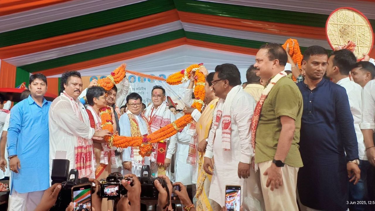 গৌৰৱ গগৈৰ আদৰণি অনুষ্ঠানত অথন্তৰ ! কিয় স্থগিত ৰাখিবলগীয়া হৈছিল সম্বৰ্ধনা অনুষ্ঠান…? গৌৰৱ গগৈৰ আদৰণি অনুষ্ঠানত অথন্তৰ ! কিয় স্থগিত ৰাখিবলগীয়া হৈছিল সম্বৰ্ধনা অনুষ্ঠান…?