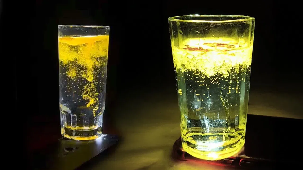 Glowing water Trend: ছ’চিয়েল মিডিয়াত হালধি আৰু পানীৰ যাদু! এই ট্ৰেণ্ডৰ আঁৰৰ কাৰণ জানো আহক Glowing water Trend: ছ’চিয়েল মিডিয়াত হালধি আৰু পানীৰ যাদু! এই ট্ৰেণ্ডৰ আঁৰৰ কাৰণ জানো আহক