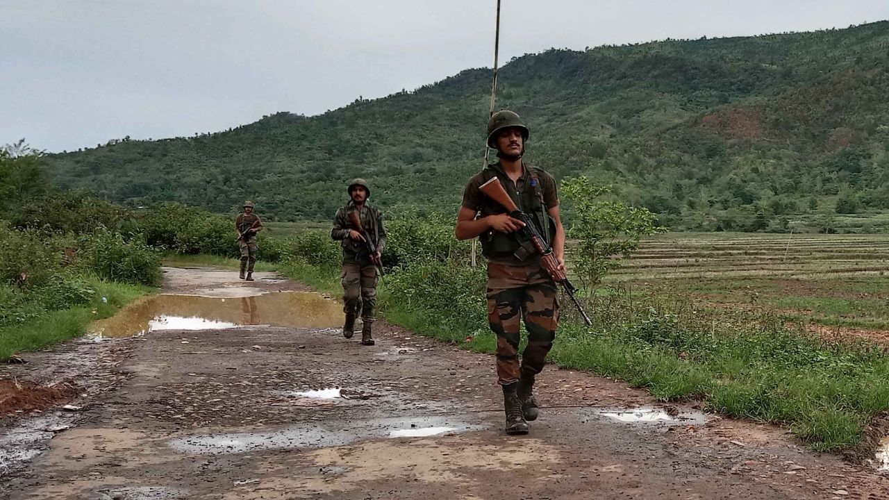 পাকিস্তানৰ পিছত ভাৰতৰ আন এক সীমান্তত বৃদ্ধি উত্তেজনা, তীক্ষ্ণ নজৰ নিৰাপত্তাৰক্ষীৰ পাকিস্তানৰ পিছত ভাৰতৰ আন এক সীমান্তত বৃদ্ধি উত্তেজনা, তীক্ষ্ণ নজৰ নিৰাপত্তাৰক্ষীৰ