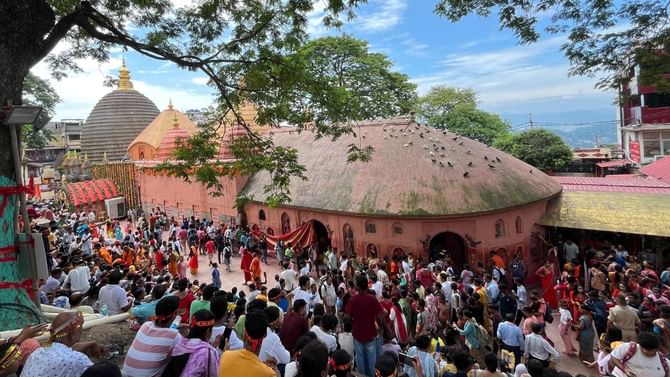 অম্বুবাচী মহাযোগ: কামাখ্যা ধামত দেশী-বিদেশী ভক্তৰ ভিৰ