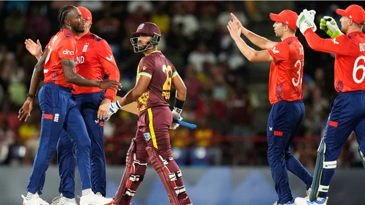 হচকিত ক্ৰিকেট বিশ্বঃ মাত্ৰ ২৯ বছৰ বয়সতে আন্তঃৰাষ্ট্ৰীয় ক্ৰিকেটক বিদায় দিলে এইগৰাকী তাৰকাই