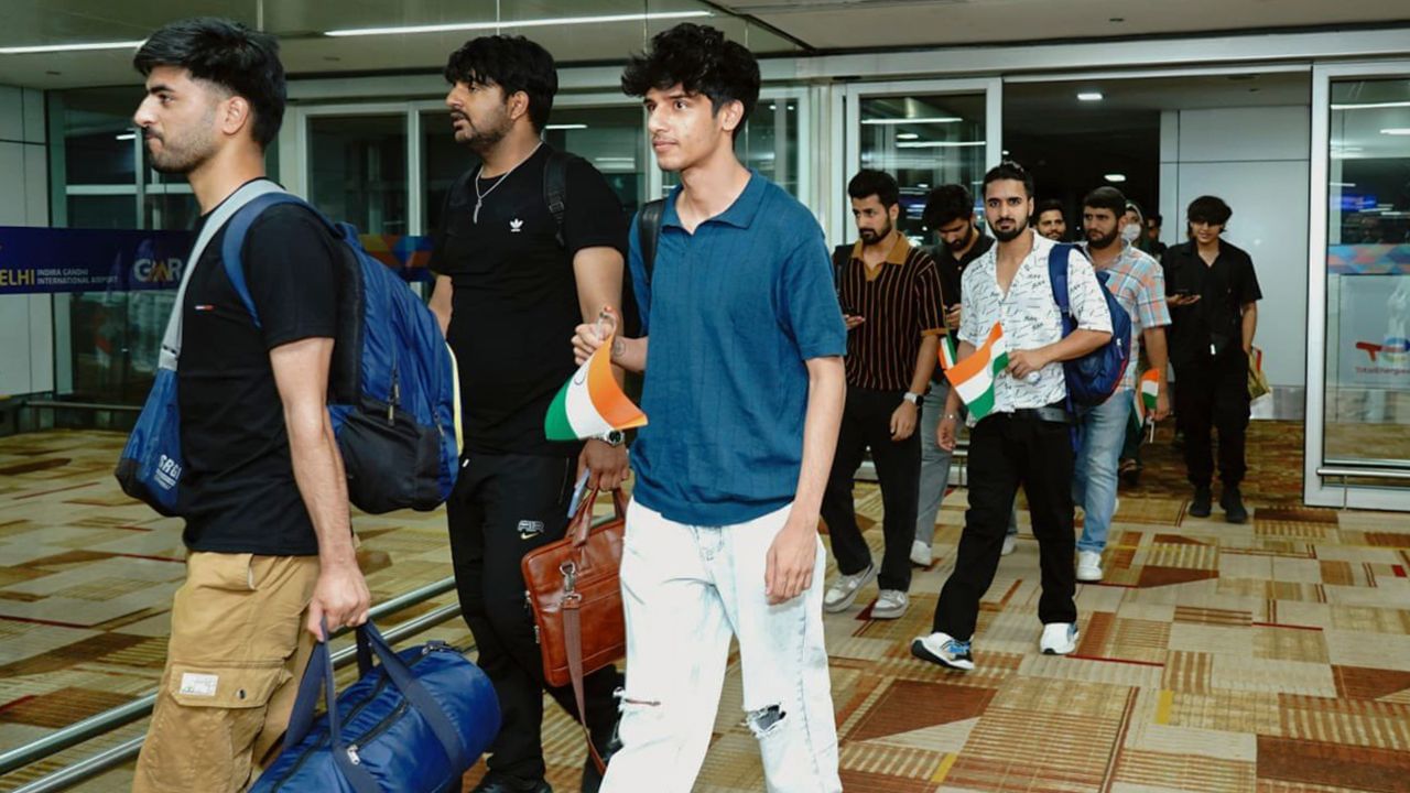 অপাৰেচন সিন্ধুৰ জৰিয়তে দেশলৈ উভতিল সহস্ৰাধিক ভাৰতীয়ঃ ধন্যবাদ জনালে TV9ক অপাৰেচন সিন্ধুৰ জৰিয়তে দেশলৈ উভতিল সহস্ৰাধিক ভাৰতীয়ঃ ধন্যবাদ জনালে TV9ক