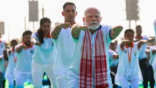 International Yoga Day 2025: ডিঙিত ফুলাম গামোচা লৈ বিশাখাপট্টনমত যোগাসন প্ৰধানমন্ত্ৰী মোদীৰ