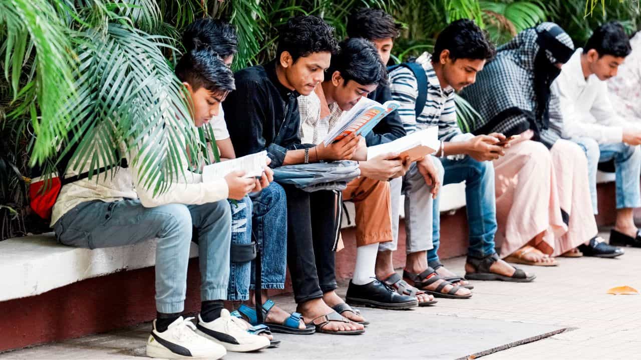 চাকৰি প্ৰত্যাশী যুৱক-যুৱতীলৈ সুখবৰঃ SSC মুকলি কৰিলে ১৪,৫৮২ টা পদৰ নিযুক্তি প্ৰক্ৰিয়া, এইদৰে কৰক আবেদন
